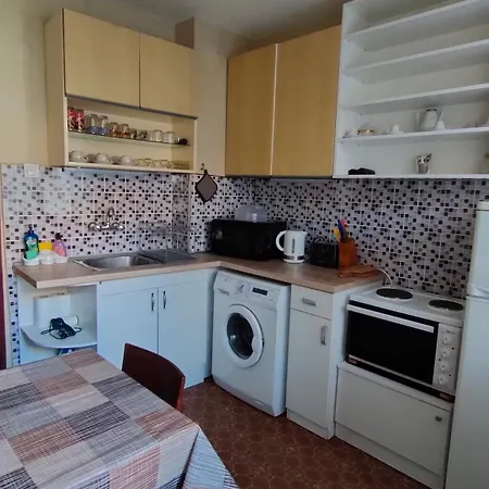 Rosica 1 * Pomorie